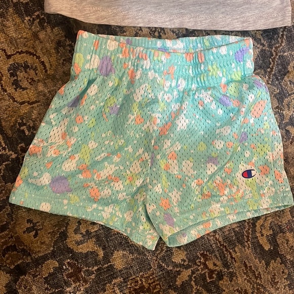 Little girls matching tank & shorts outfit by Champion. - Picture 3 of 6